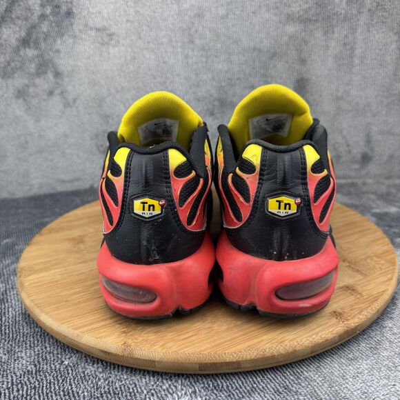 Nike Air Max Plus Tn Shoes Sneakers Mens Size 9 Black Red Yellow CZ9270-001 - Picture 4 of 9